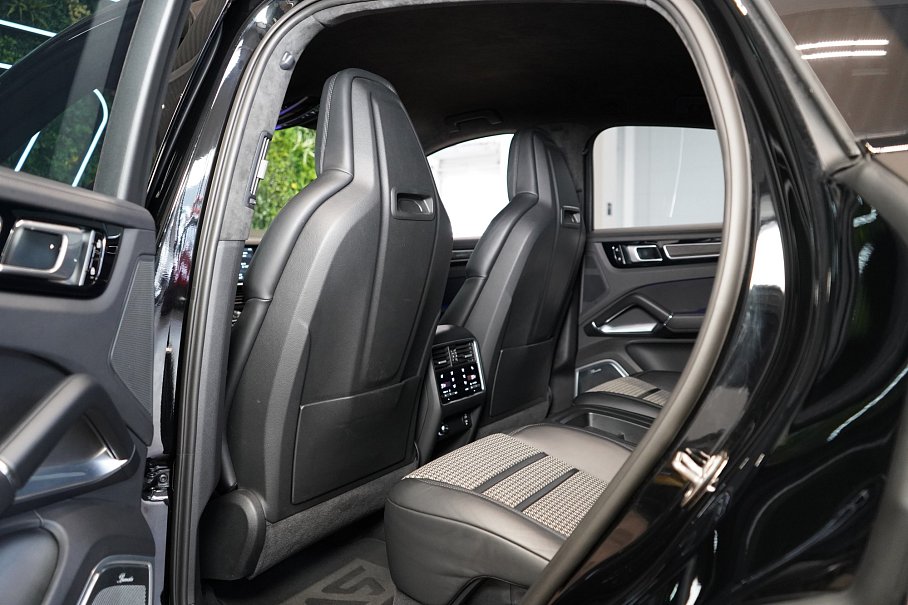 Porsche Cayenne Turbo Coupé