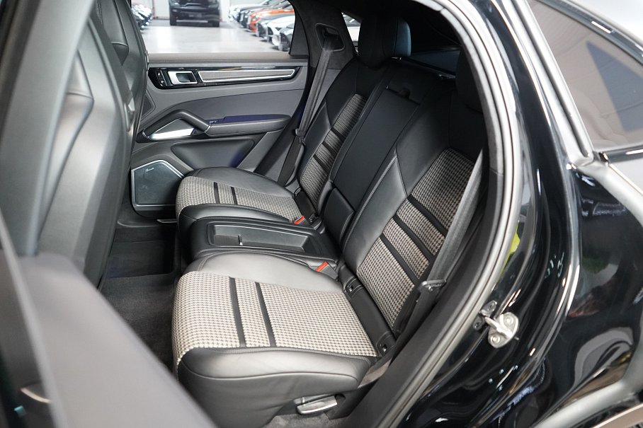 Porsche Cayenne Turbo Coupé