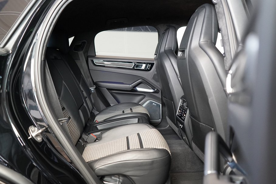 Porsche Cayenne Turbo Coupé