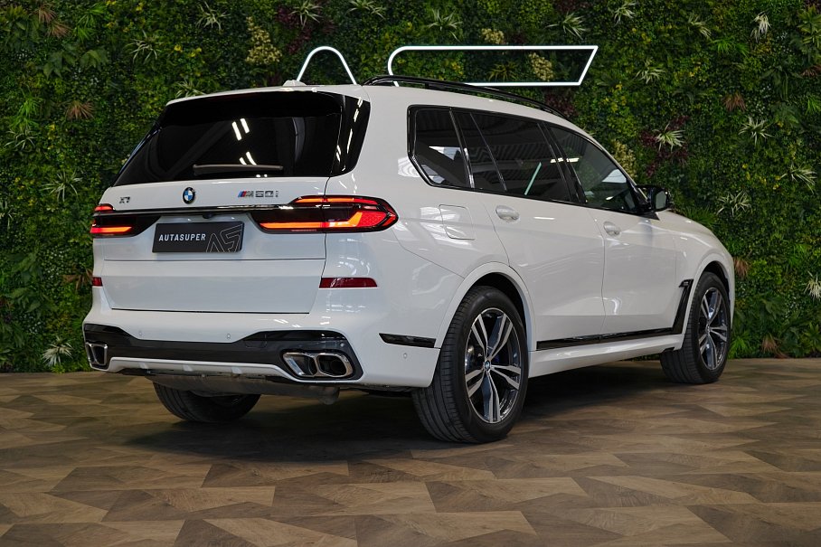 BMW X7 M60i xDrive