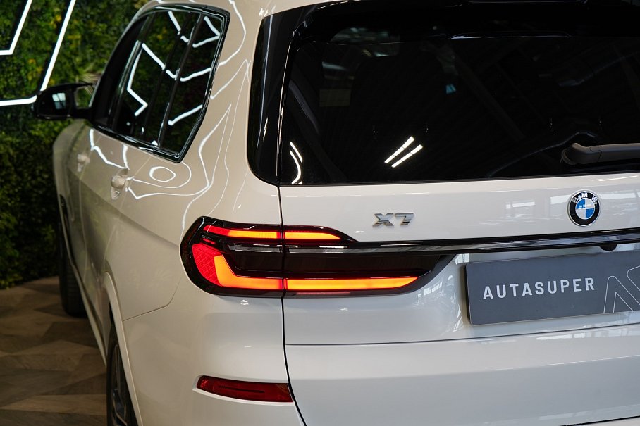 BMW X7 M60i xDrive