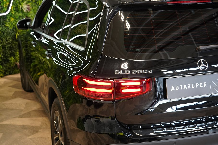 Mercedes-Benz GLB 200d 4Matic