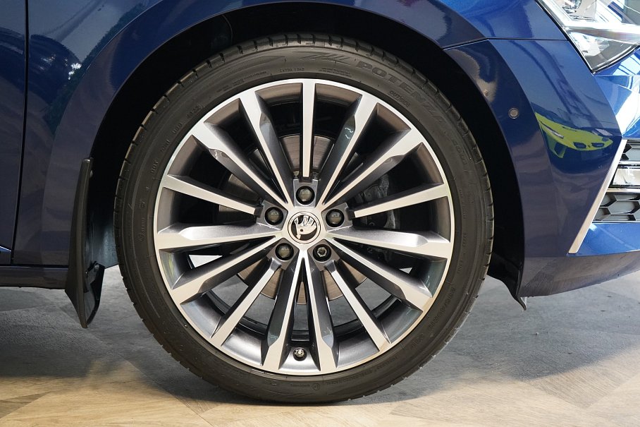 Škoda Superb 2.0 TSI Laurin & Klement