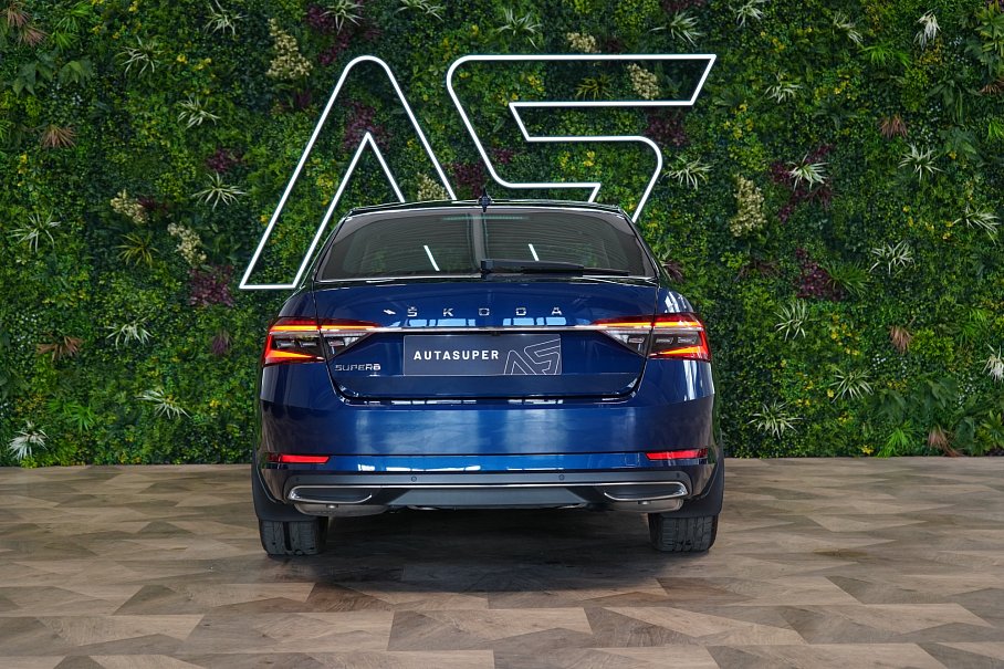 Škoda Superb 2.0 TSI Laurin & Klement