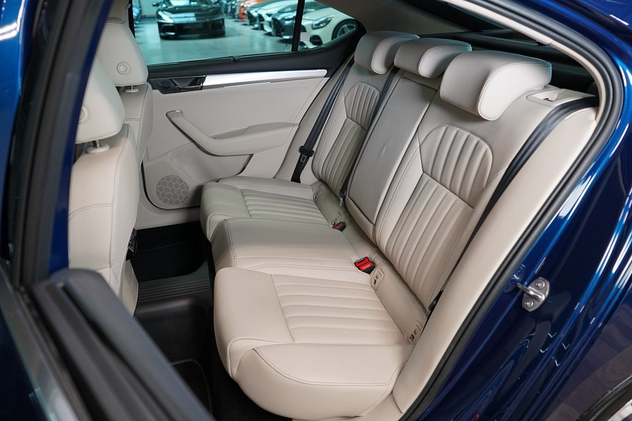 Škoda Superb 2.0 TSI Laurin & Klement