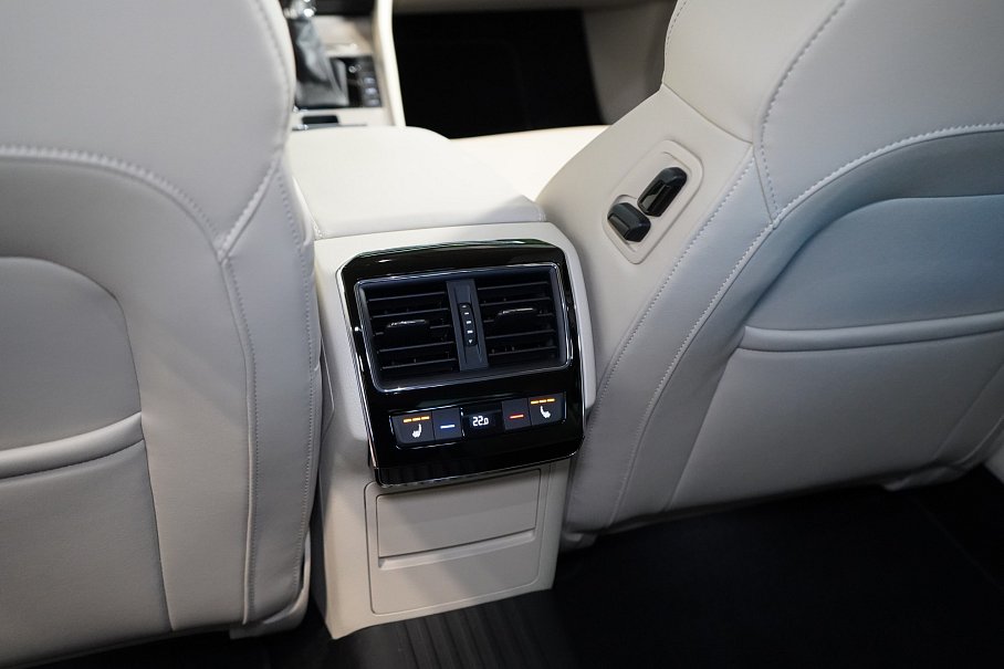 Škoda Superb 2.0 TSI Laurin & Klement