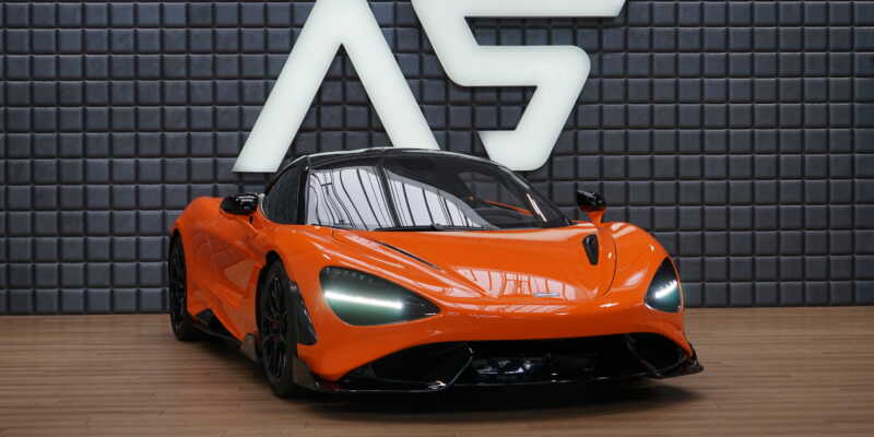 McLaren 765LT