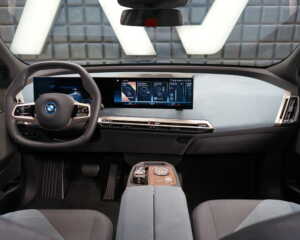 BMW iX