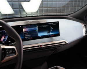 BMW iX