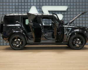 Land Rover Defender V8