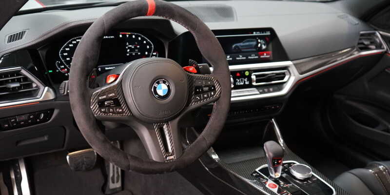 BMW M4 CSL