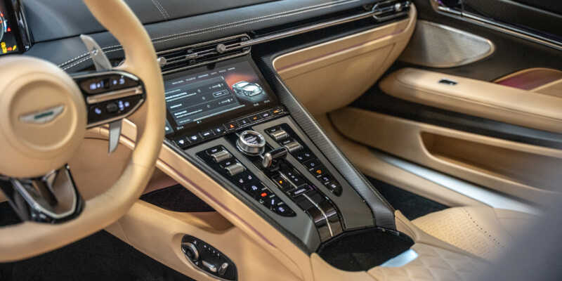 Aston Martin DB12 – Brit s německým srdcem