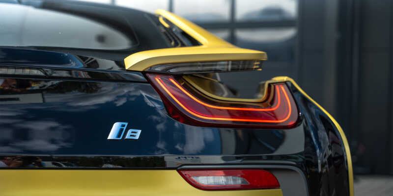 BMW i8 patří mezi nejzajímavější BMW, je unikátní každým coulem