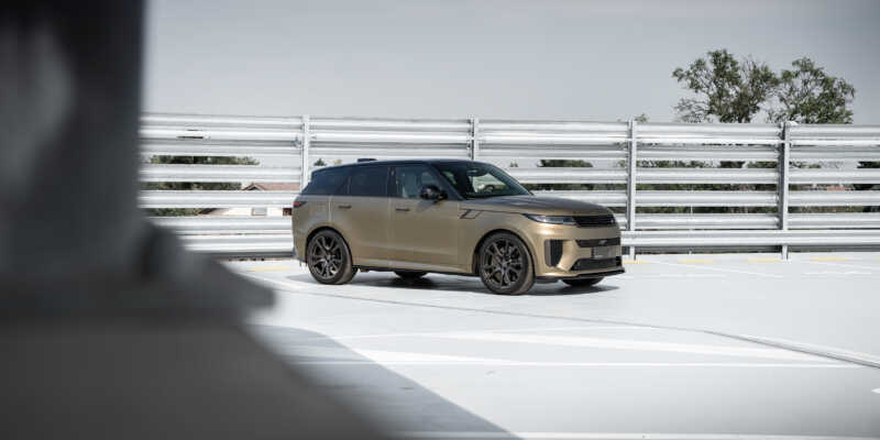 Range Rover Sport SV je králem všech superSUV