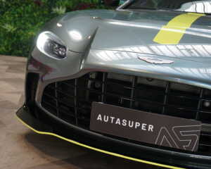 Aston Martin V12 Vantage