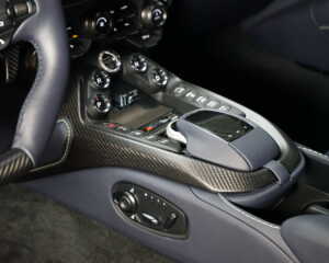 Aston Martin V12 Vantage