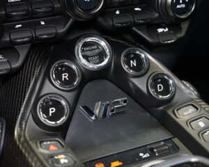 Aston Martin V12 Vantage