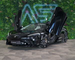 McLaren GT