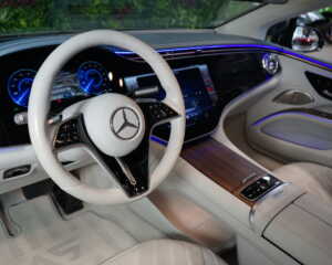 Mercedes-Benz EQS