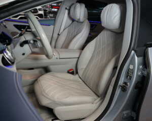 Mercedes-Benz EQS