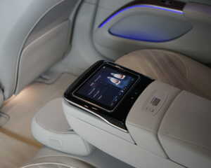 Mercedes-Benz EQS