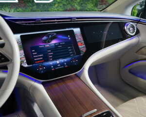Mercedes-Benz EQS